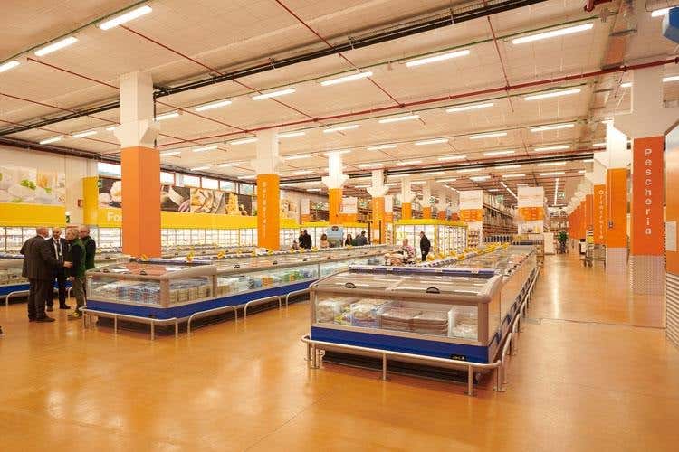 (Sogegross cash&carry a Carasco 
si rinnova e diventa GrosMarket)