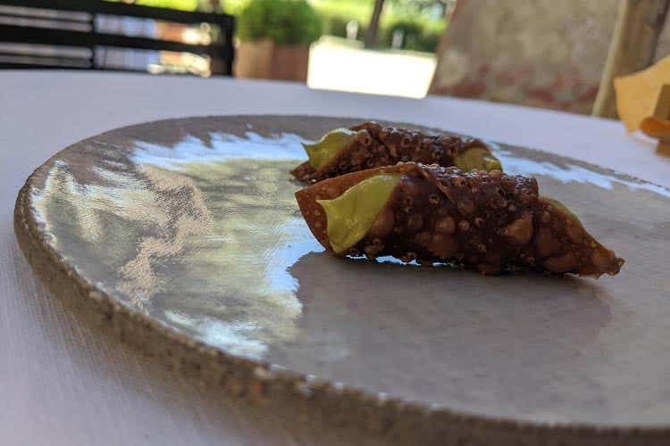 (Sotto il pergolato, Casa Coloni 
esalta le materie prime di Paestum)