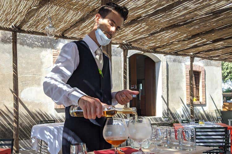 (Sotto il pergolato, Casa Coloni 
esalta le materie prime di Paestum)