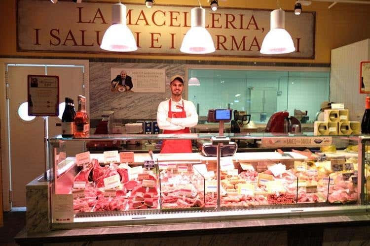 (Su il sipario sul nuovo Eataly di Bari )