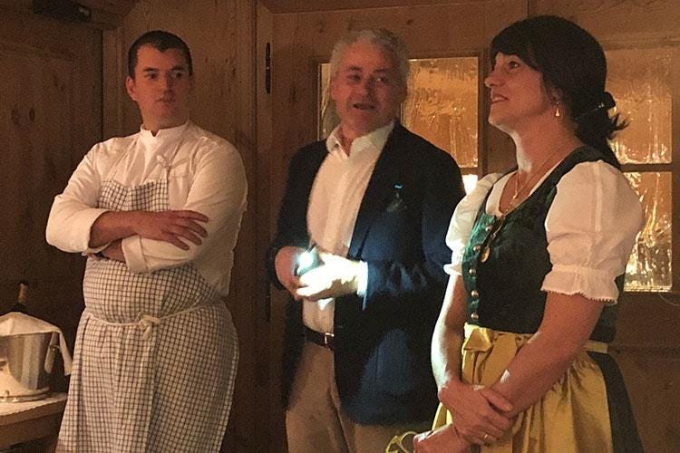 Alessandro Martellini, Bibiana Dirler e Maurizio Micheli (Suinsom all'Hotel Tyrol 
Un nuovo angolo gourmet in Val Gardena)