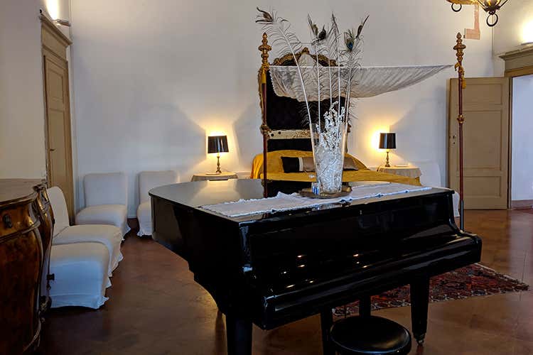 Una delle stanze del Castello del capitano delle artiglierie adibita a b&b: rimodernata ed elegantissima a prezzi alla portata di tutti