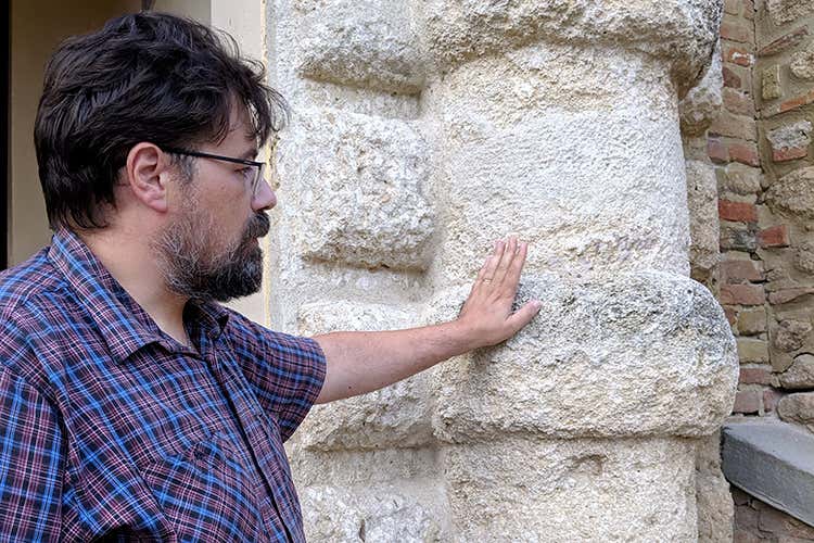 Enrico, curatore del Museo interreligioso all'interno della Rocca di Bertinoro