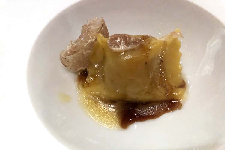 Plin al germano reale e burro (Tartufi e Sangiovese 
al Four Seasons di Milano)