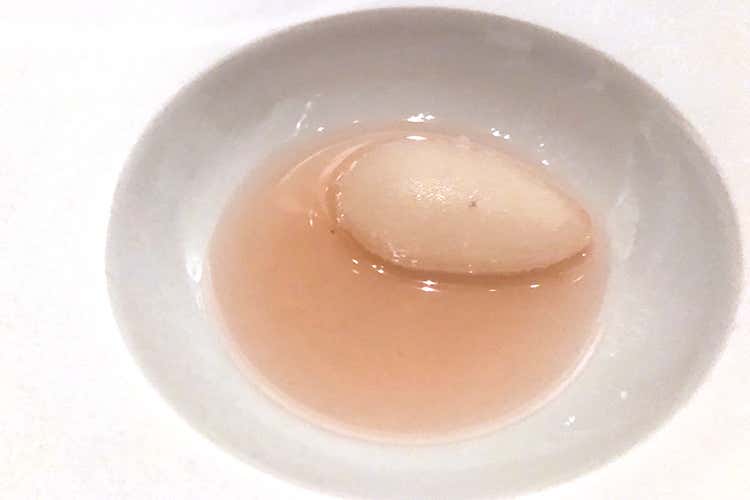 Succo di rabarbaro e sorbetto all'aceto di mele (Tartufi e Sangiovese 
al Four Seasons di Milano)