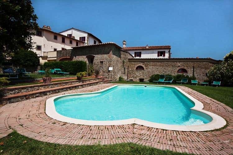 (Tenuta di Artimino 
Nasce la “Caccia al tartufo”)