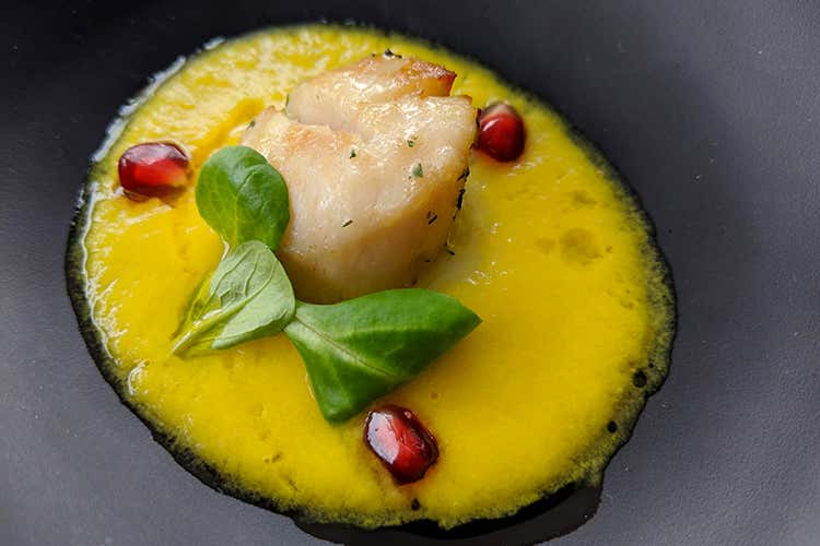 Capasanta arrostica con coulis di peperoni allo zenzero (Terrazza Manzotti, 4 generazioni 
di buona cucina con vista sull'Adda)