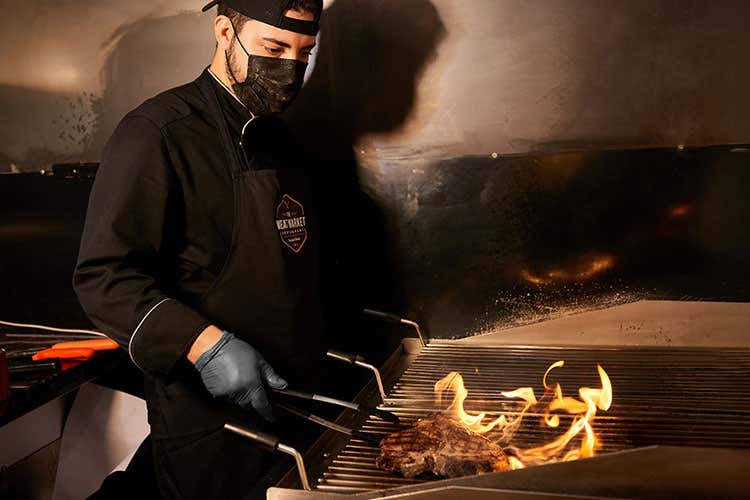 (The Meat Market non teme la crisi 
e raddoppia a Roma in via Ravenna)