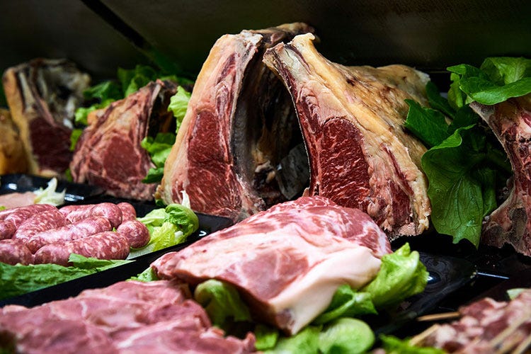 (The Meat Market non teme la crisi 
e raddoppia a Roma in via Ravenna)