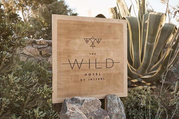 (The Wild Hotel 
Il lato “selvaggio” di Mykonos)