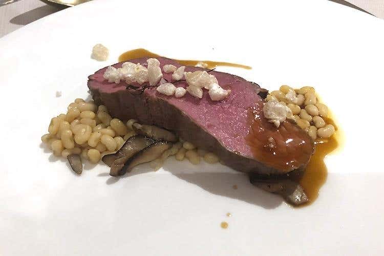 (Tina Marcelli nelle cucine del Feuerstein: 
«Obiettivi? Ristorante gourmet e stella»)