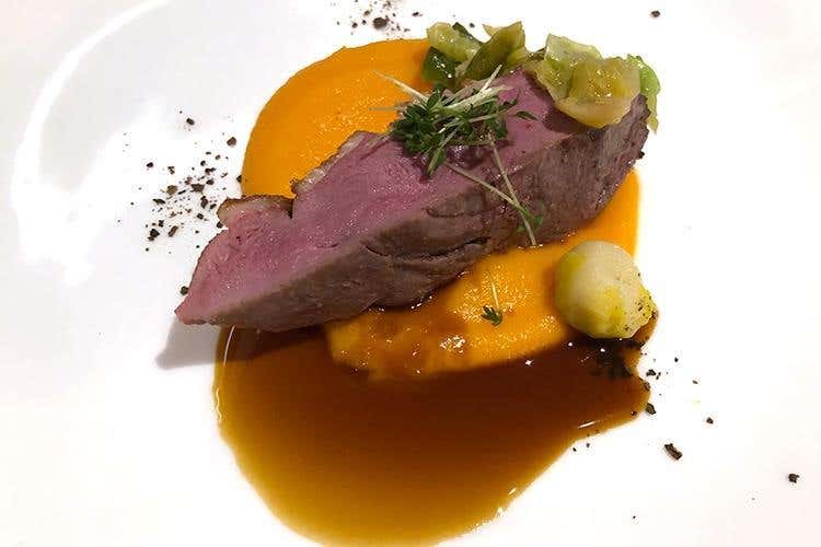 (Tina Marcelli nelle cucine del Feuerstein: 
«Obiettivi? Ristorante gourmet e stella»)