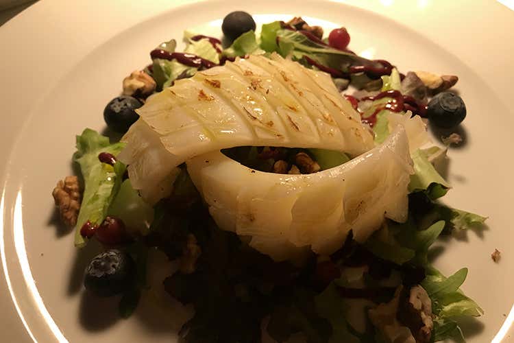 La seppia (La Tonnarella, a picco sul mare 
Un po' come sentirsi a casa)