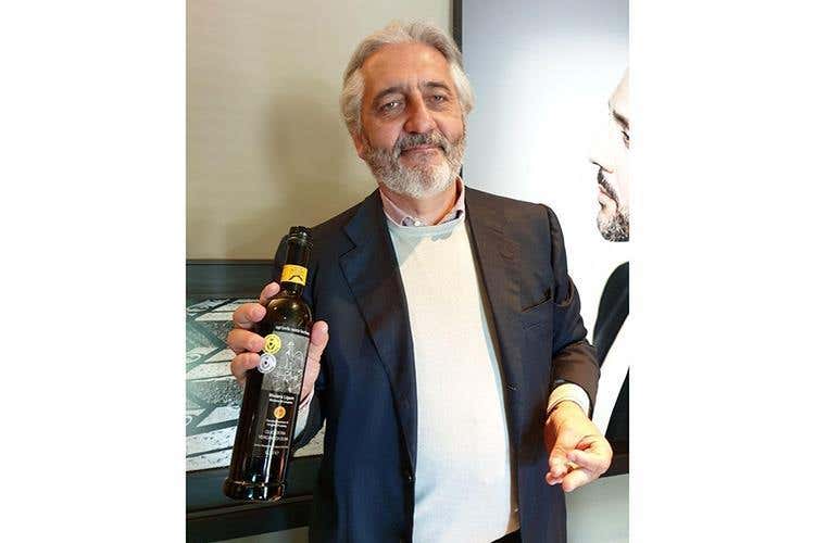 Benedetto Costa - Azienda agricola Santa Barbara (Torino capitale del gusto 
con l'Olio Riviera Ligure Dop)