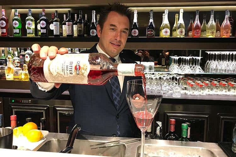 Walter Gosso - Torino, Casa Martini e Magorabin 
celebrano l'aperitivo italiano