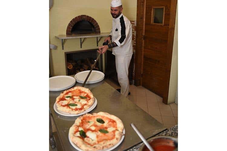 (Torna a splendere il Resort Castelfalfi 
Stile italiano per un'accoglienza completa)