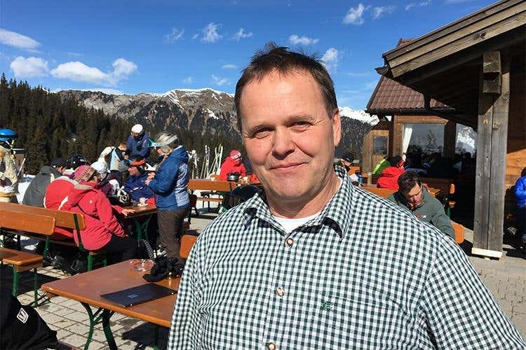 Mair Anton della baita Kalcheralm sulle piste da sci a Racines, passo Giovo - Tornano le Settimane della buona cucina 
In Valle Isarco tutto il sapore delle tipicità