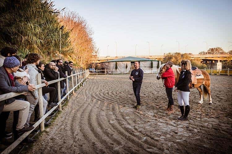 Tra bourbon e cavalli si rivive l'atmosfera del Kentucky Derby