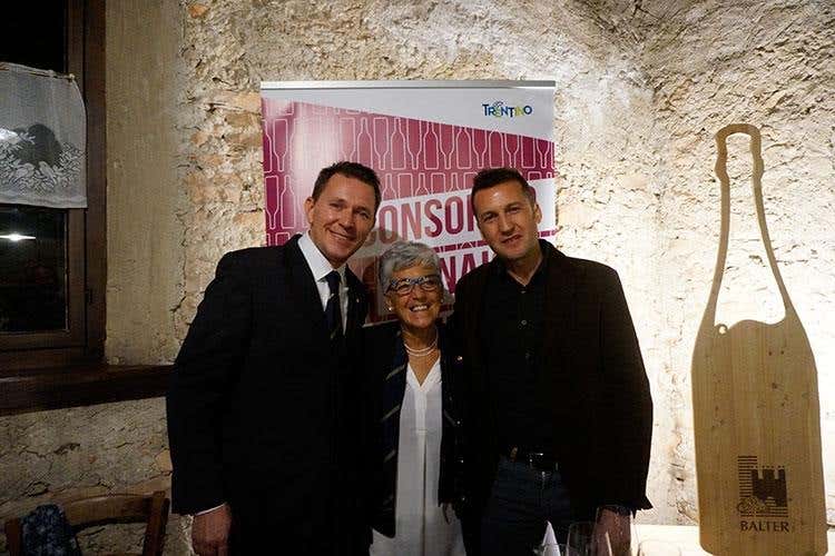 (Trent'anni di Vignaioli Trentini 
Singole realtà e un £$fil rouge$£, il territorio)