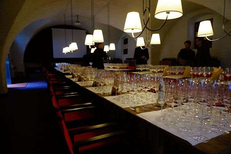 (Trent'anni di Vignaioli Trentini 
Singole realtà e un £$fil rouge$£, il territorio)