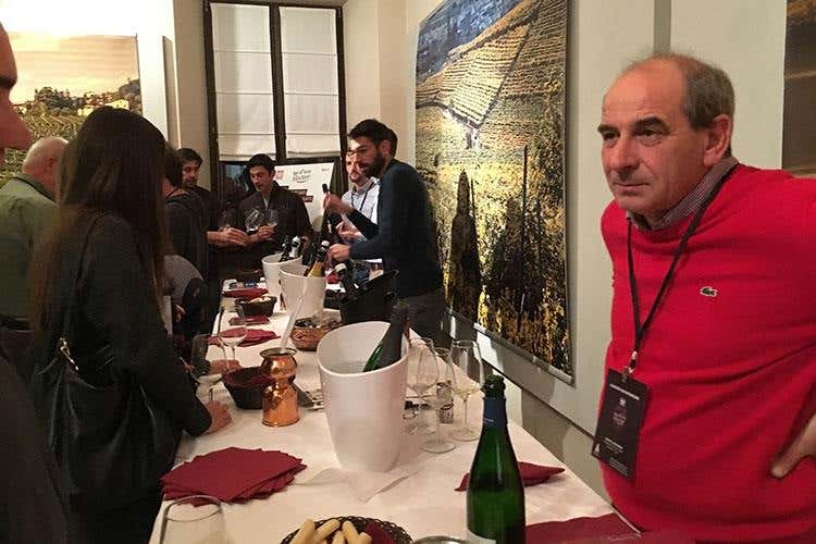 (Trent'anni di Vignaioli Trentini 
Singole realtà e un £$fil rouge$£, il territorio)