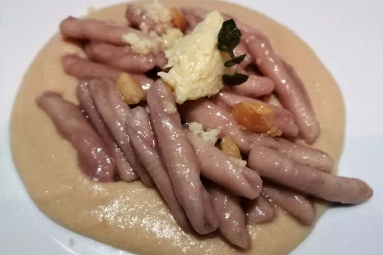 (Trentini porta a Casa Coppelle 
i sapori della tradizione piemontese)