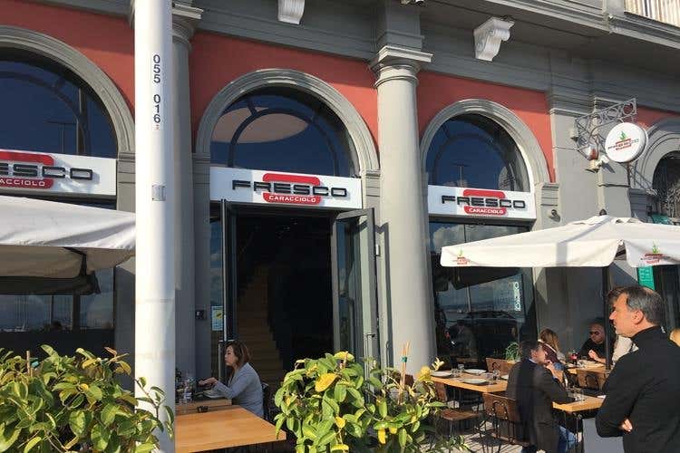 (Troncone premiato a #pizzaUnesco 
«Pizza fritta e al forno si aiutano»)