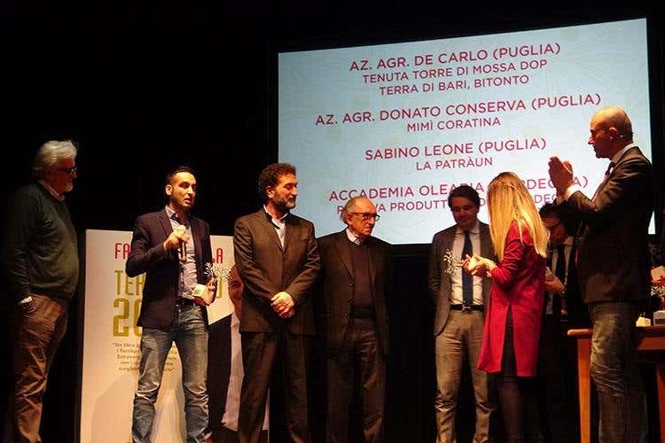«Tutto buono, ma ti prego, cambia olio» Extralucca, fare rete per fare cultura