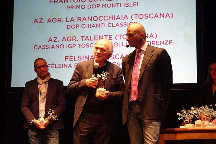 «Tutto buono, ma ti prego, cambia olio» Extralucca, fare rete per fare cultura