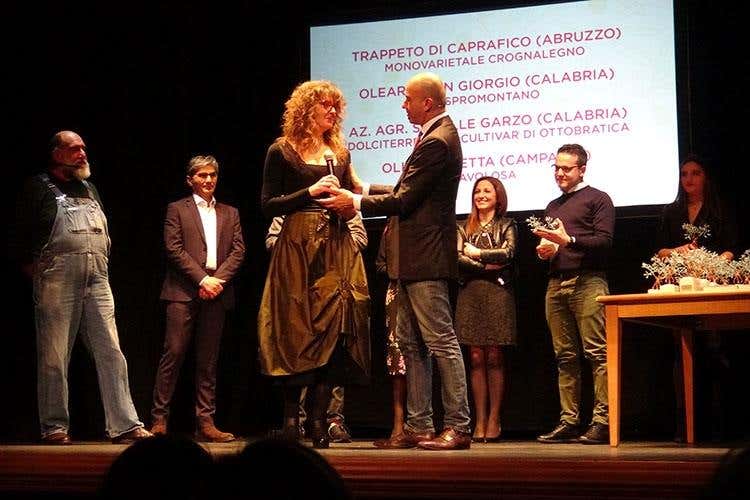 «Tutto buono, ma ti prego, cambia olio» Extralucca, fare rete per fare cultura