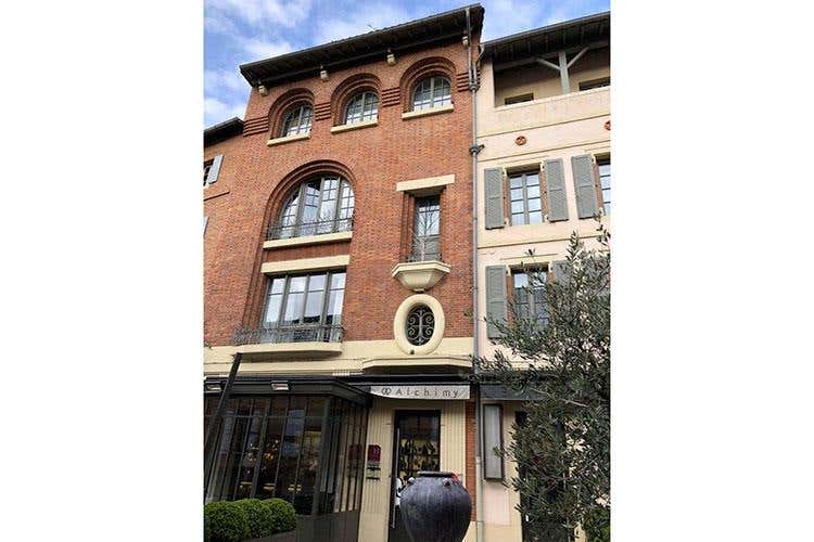 (Un albergo Art Decò ad Albi 
Città francese Patrimonio Unesco)