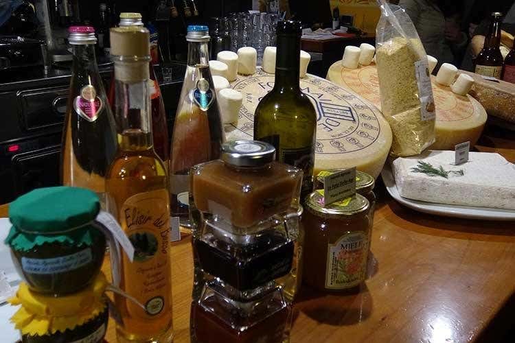 La vetrina di eccellenze della Val Brembana (Un Convivium per fare sistema 
Largo alle eccellenze della Val Brembana)