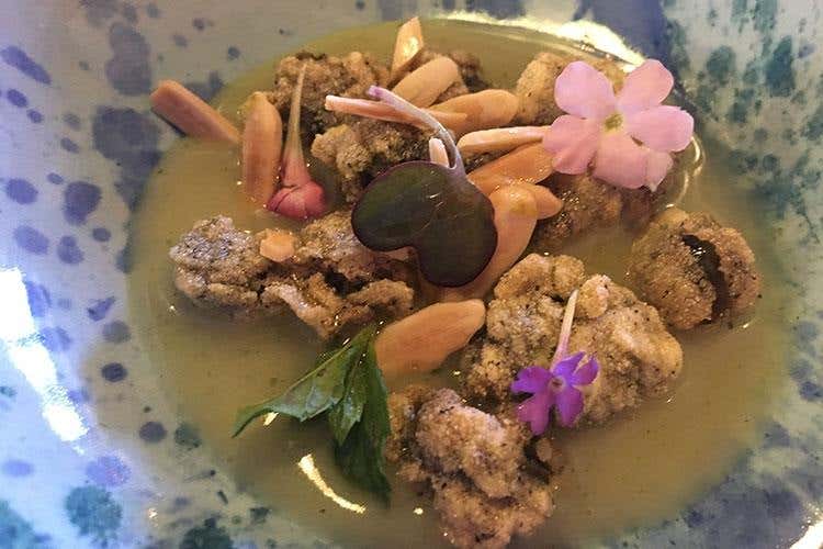 Una cucina per il territorio 
Roberto Petza porta la Sardegna a tavola
