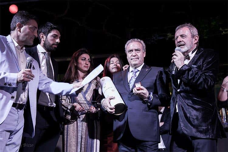 Una serata di riconoscimenti a Firenze 
I Personaggi dell'anno 2016 sul palco (foto: Emily Bizzo)