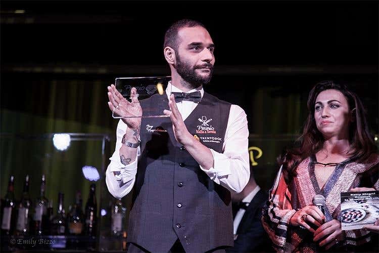 Una serata di riconoscimenti a Firenze 
I Personaggi dell'anno 2016 sul palco (foto: Emily Bizzo)