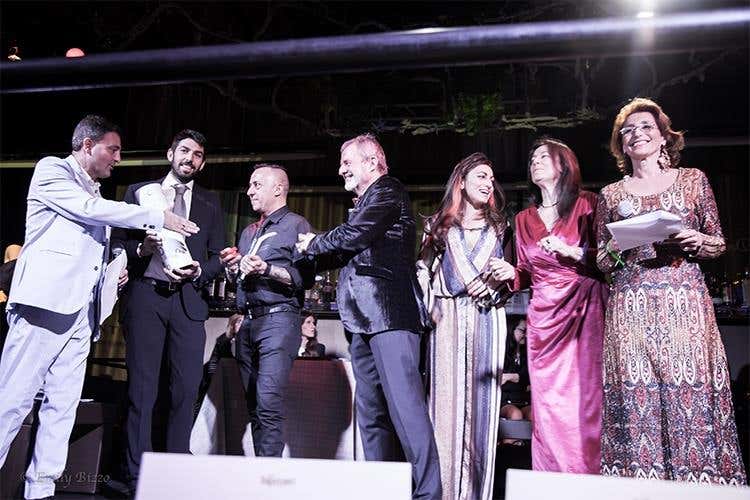 Una serata di riconoscimenti a Firenze 
I Personaggi dell'anno 2016 sul palco (foto: Emily Bizzo)