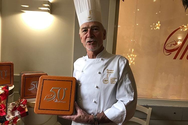 Enzo Santoro (Una torta speciale per ogni decennio 
Così la Martesana festeggia i 50 anni)