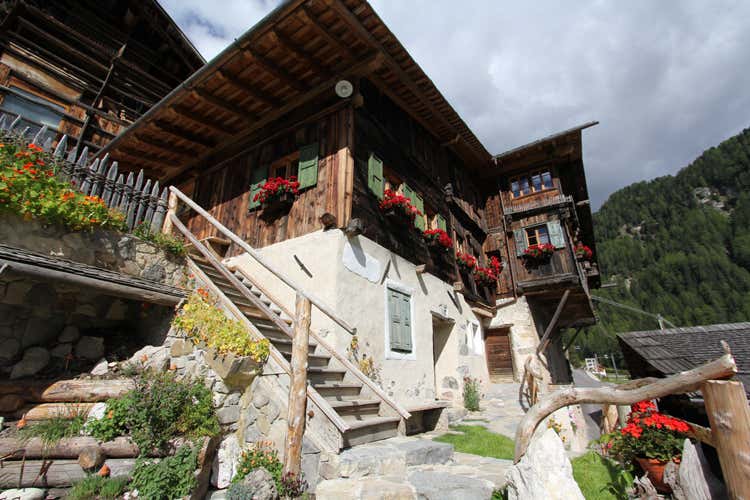 (La Val Gardena è la Valle del Natale )