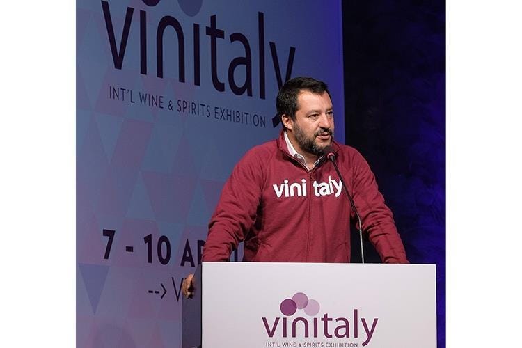 Matteo Salvini (Via al 53° Vinitaly 
Già assegnati due Premi)