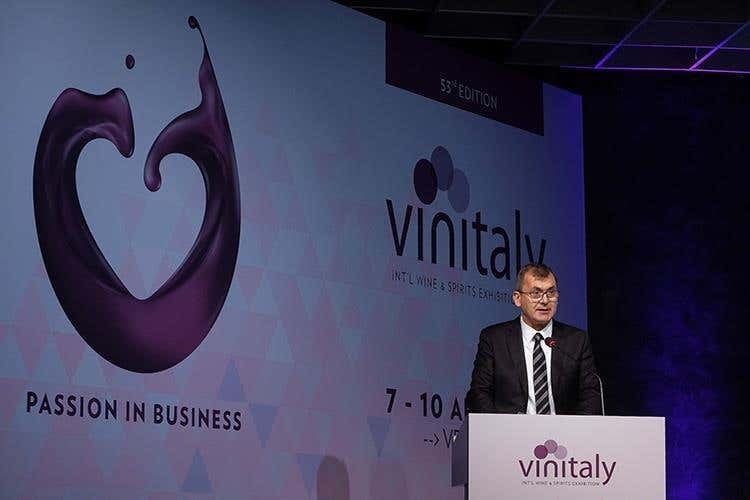 Maurizio Danese (Via al 53° Vinitaly 
Già assegnati due Premi)