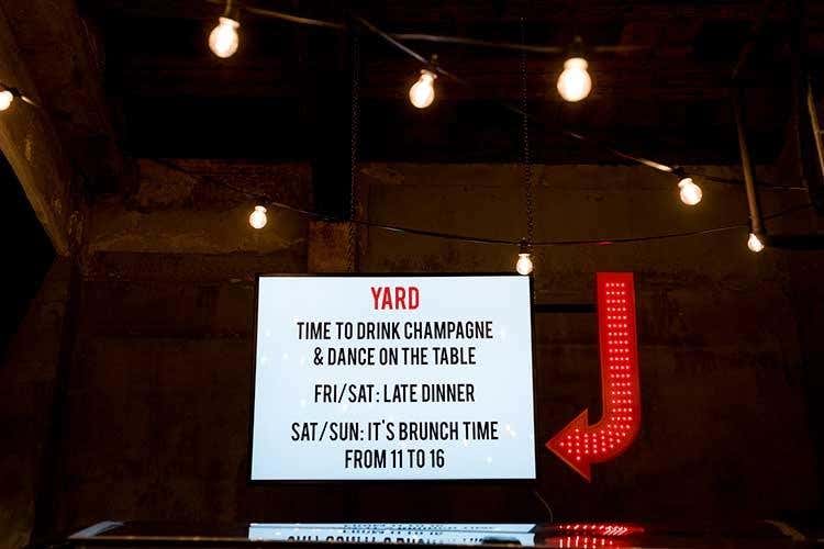 (Yard Restaurant a Verona 
Un giro nelle cucine di tutto il mondo)